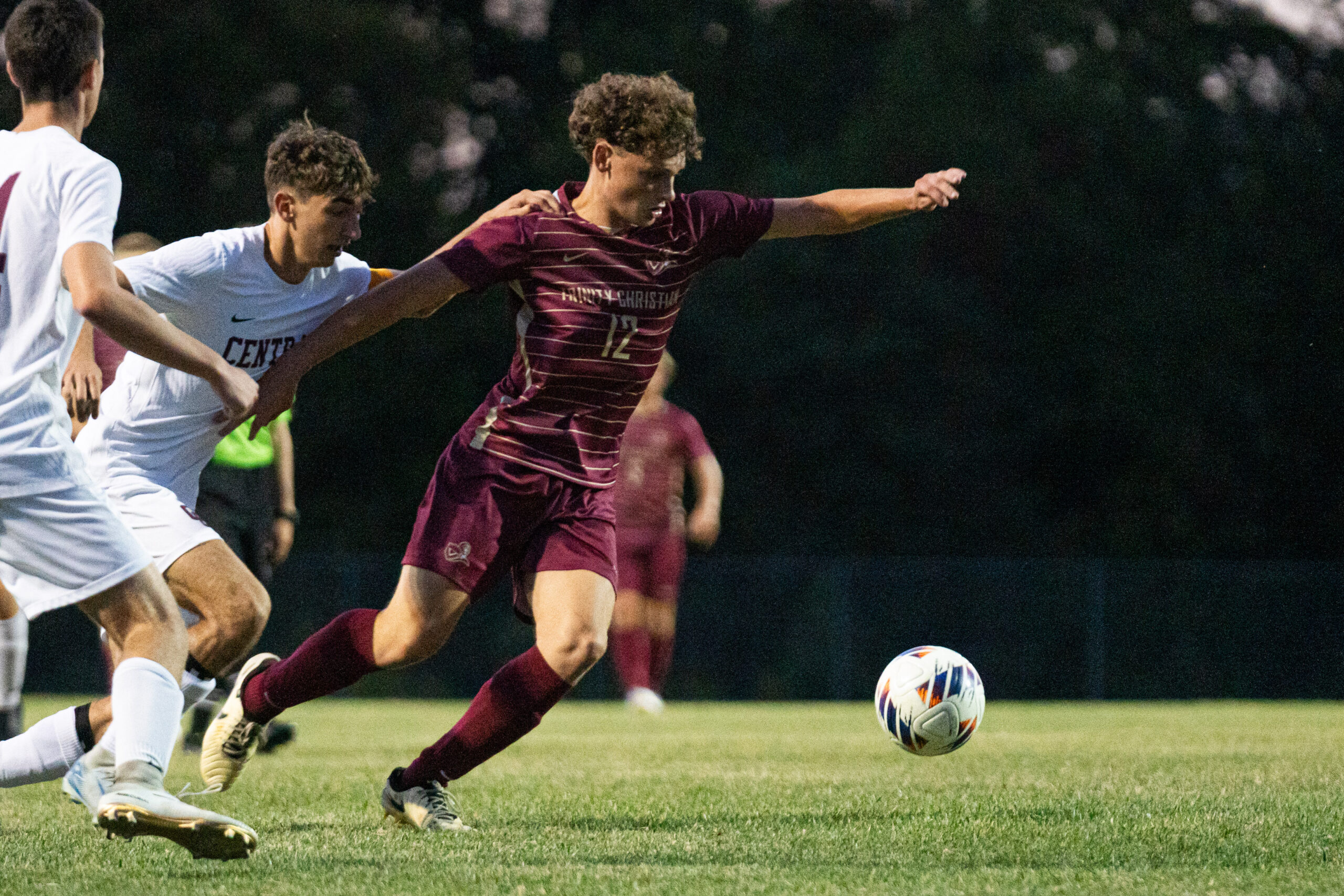Warriors battle Maroon Knights to scoreless draw